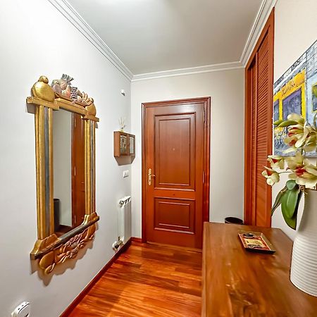 Apartamento Completo, Amplio, Muy Iluminado Y Con Plaza De Garaje Incluida. O Grove Buitenkant foto