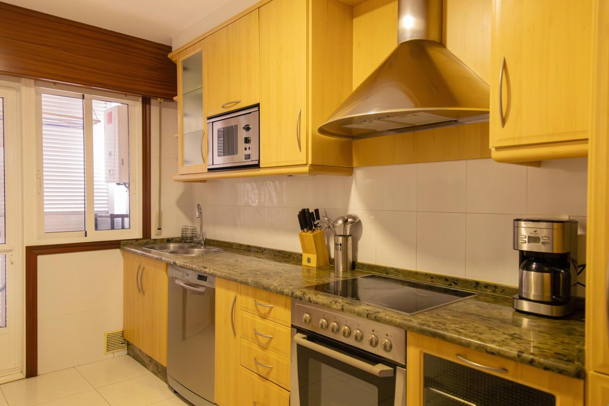 Apartamento Completo, Amplio, Muy Iluminado Y Con Plaza De Garaje Incluida. O Grove Buitenkant foto
