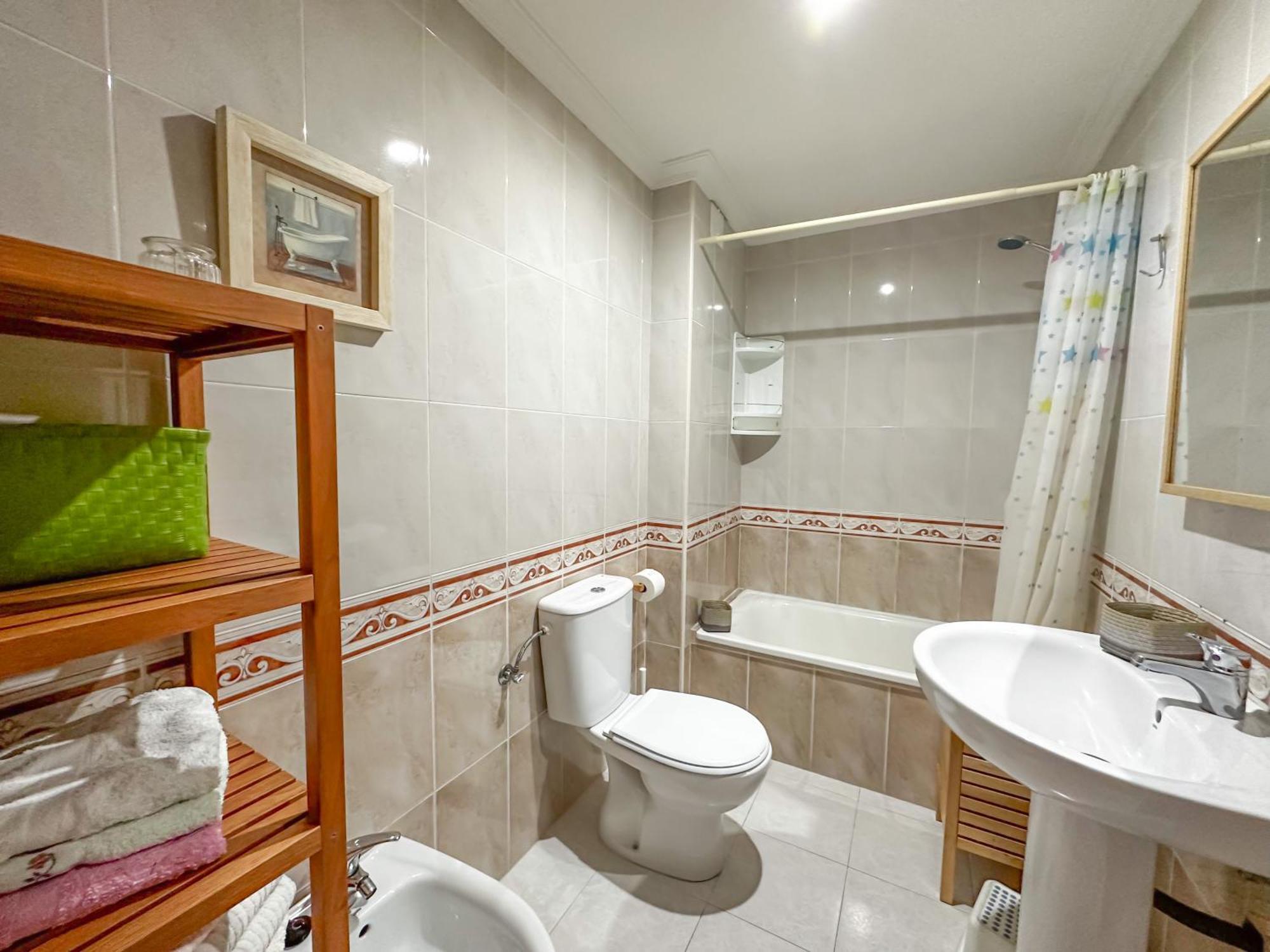 Apartamento Completo, Amplio, Muy Iluminado Y Con Plaza De Garaje Incluida. O Grove Buitenkant foto