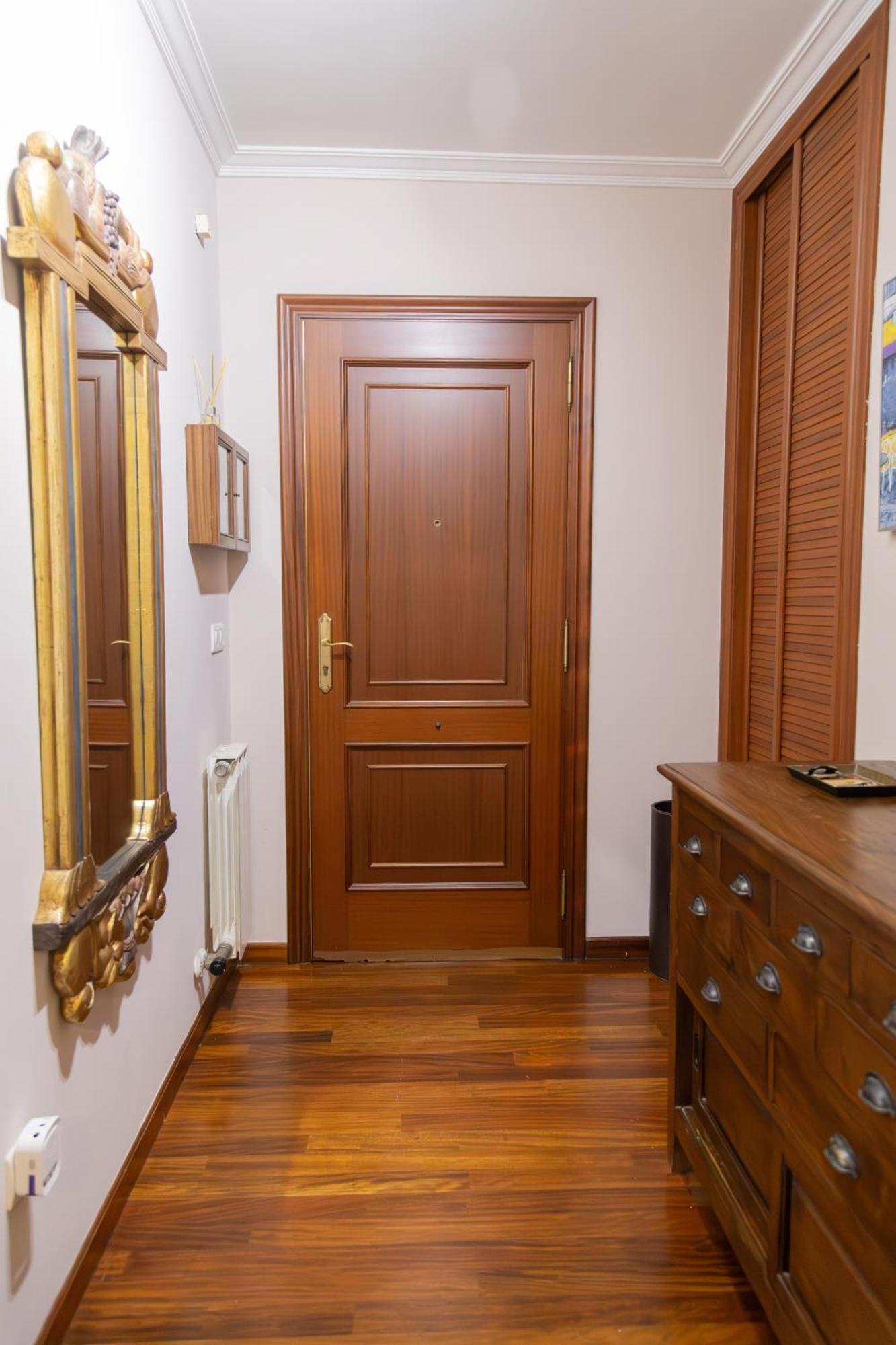 Apartamento Completo, Amplio, Muy Iluminado Y Con Plaza De Garaje Incluida. O Grove Buitenkant foto
