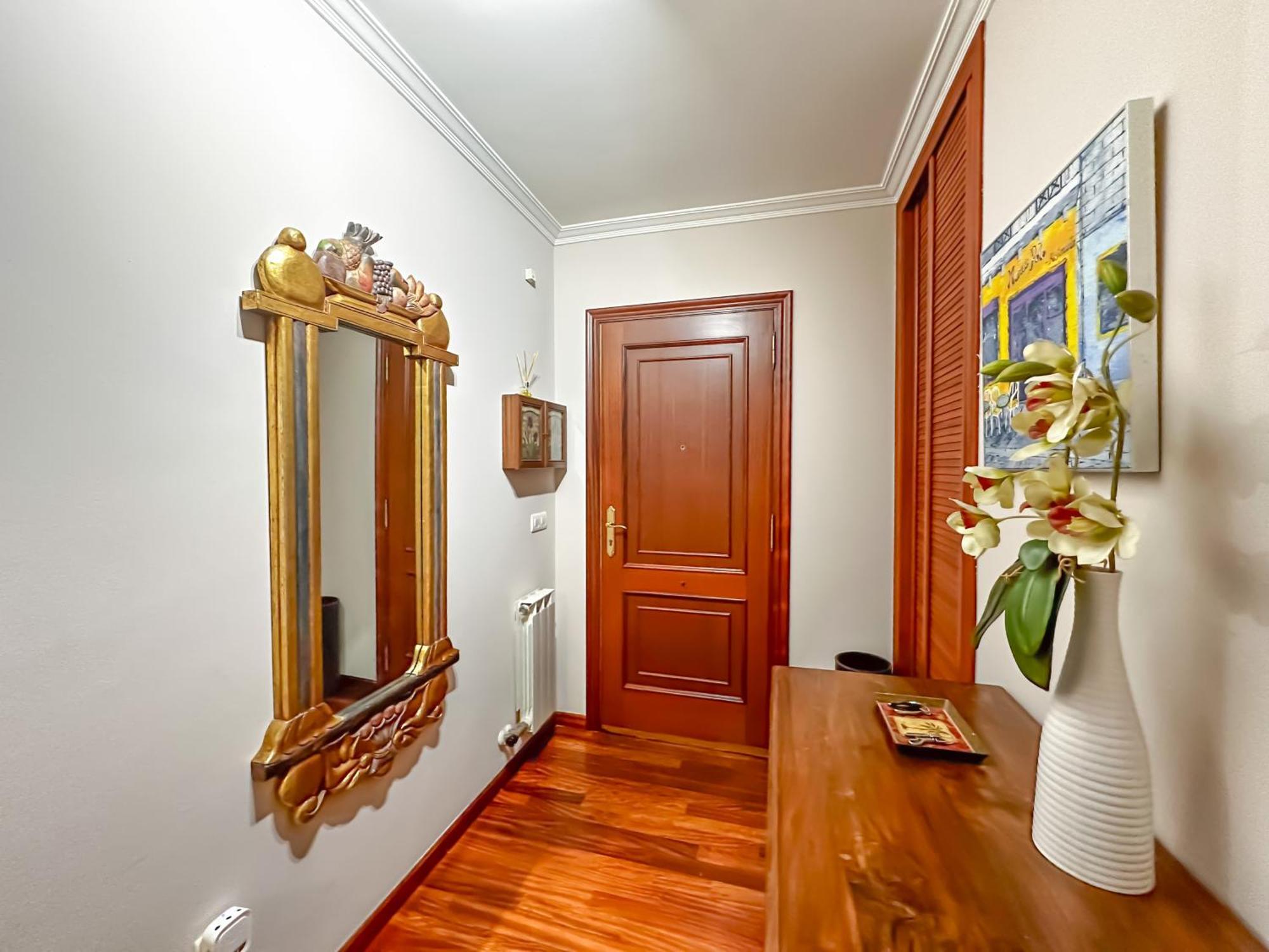 Apartamento Completo, Amplio, Muy Iluminado Y Con Plaza De Garaje Incluida. O Grove Buitenkant foto