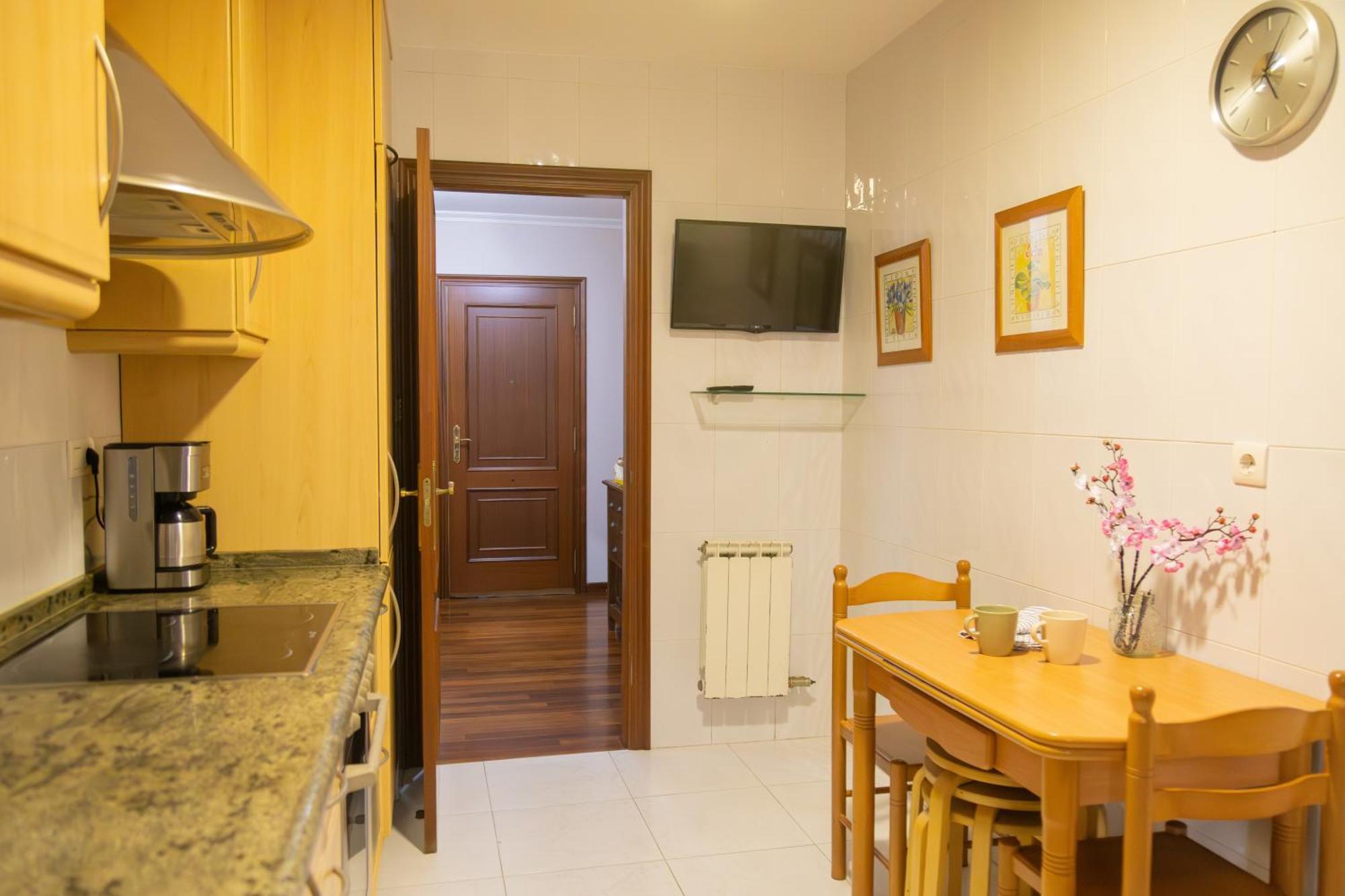 Apartamento Completo, Amplio, Muy Iluminado Y Con Plaza De Garaje Incluida. O Grove Buitenkant foto