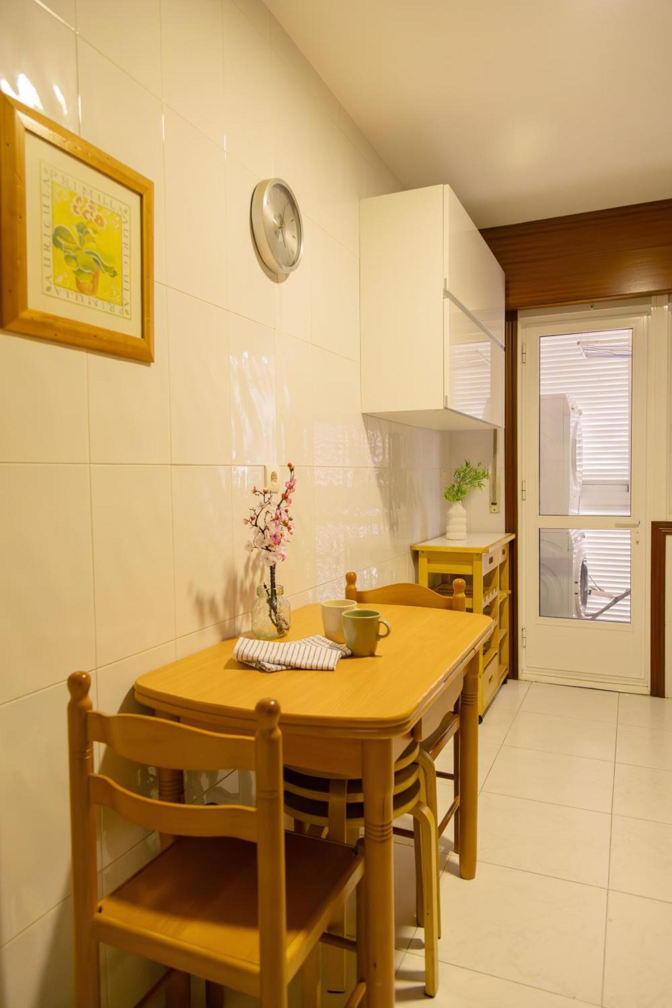 Apartamento Completo, Amplio, Muy Iluminado Y Con Plaza De Garaje Incluida. O Grove Buitenkant foto