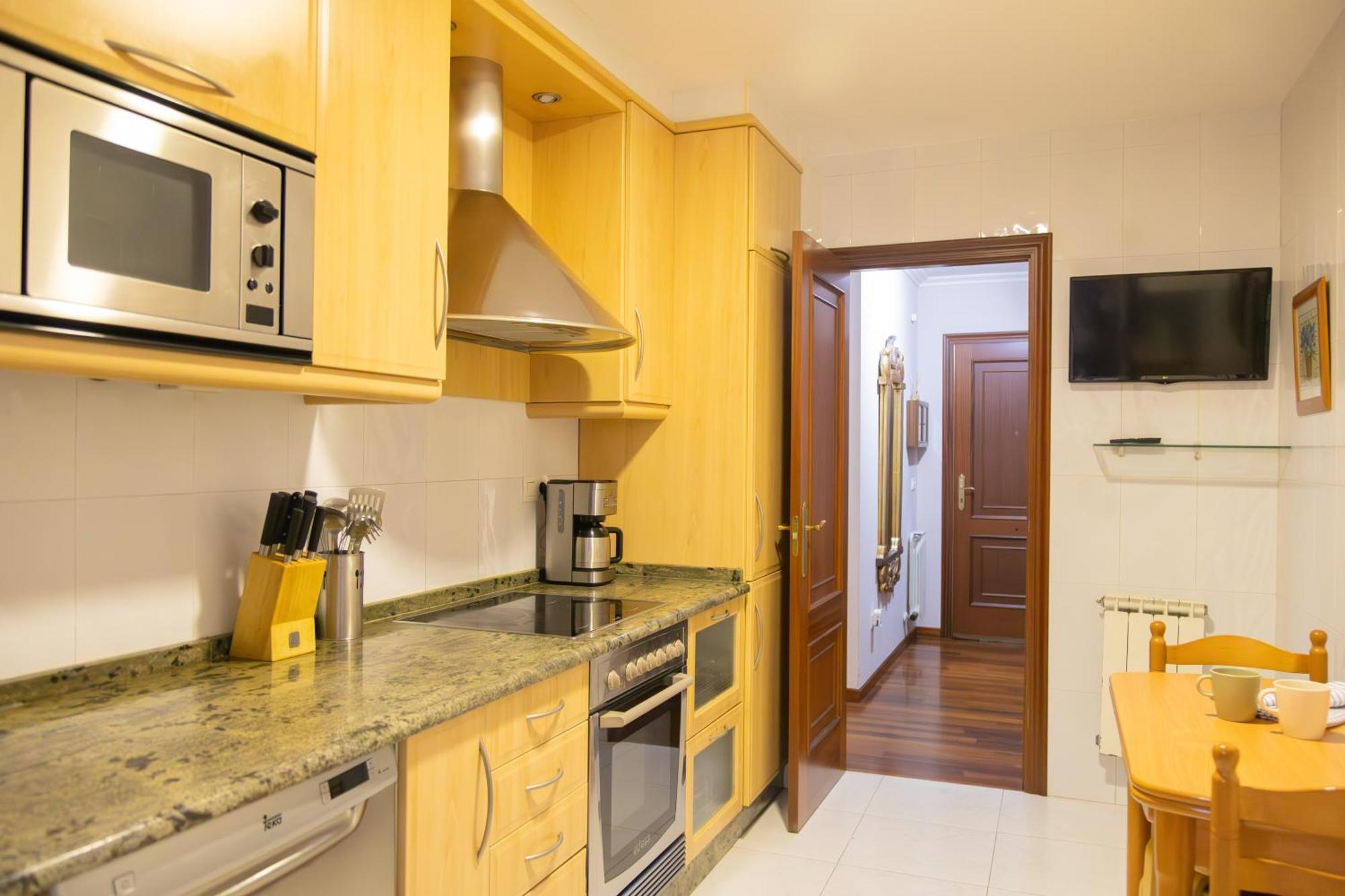Apartamento Completo, Amplio, Muy Iluminado Y Con Plaza De Garaje Incluida. O Grove Buitenkant foto
