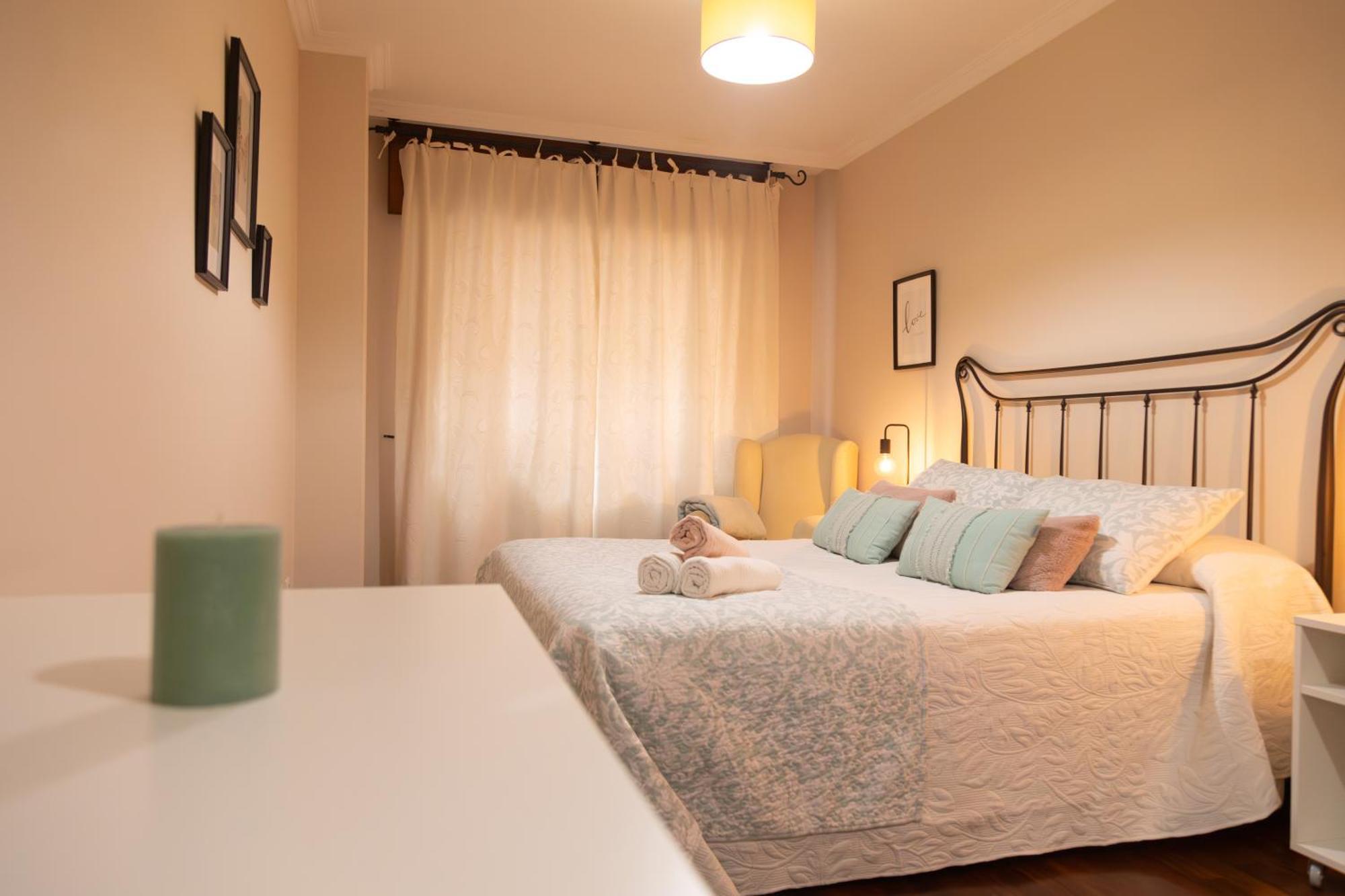 Apartamento Completo, Amplio, Muy Iluminado Y Con Plaza De Garaje Incluida. O Grove Buitenkant foto