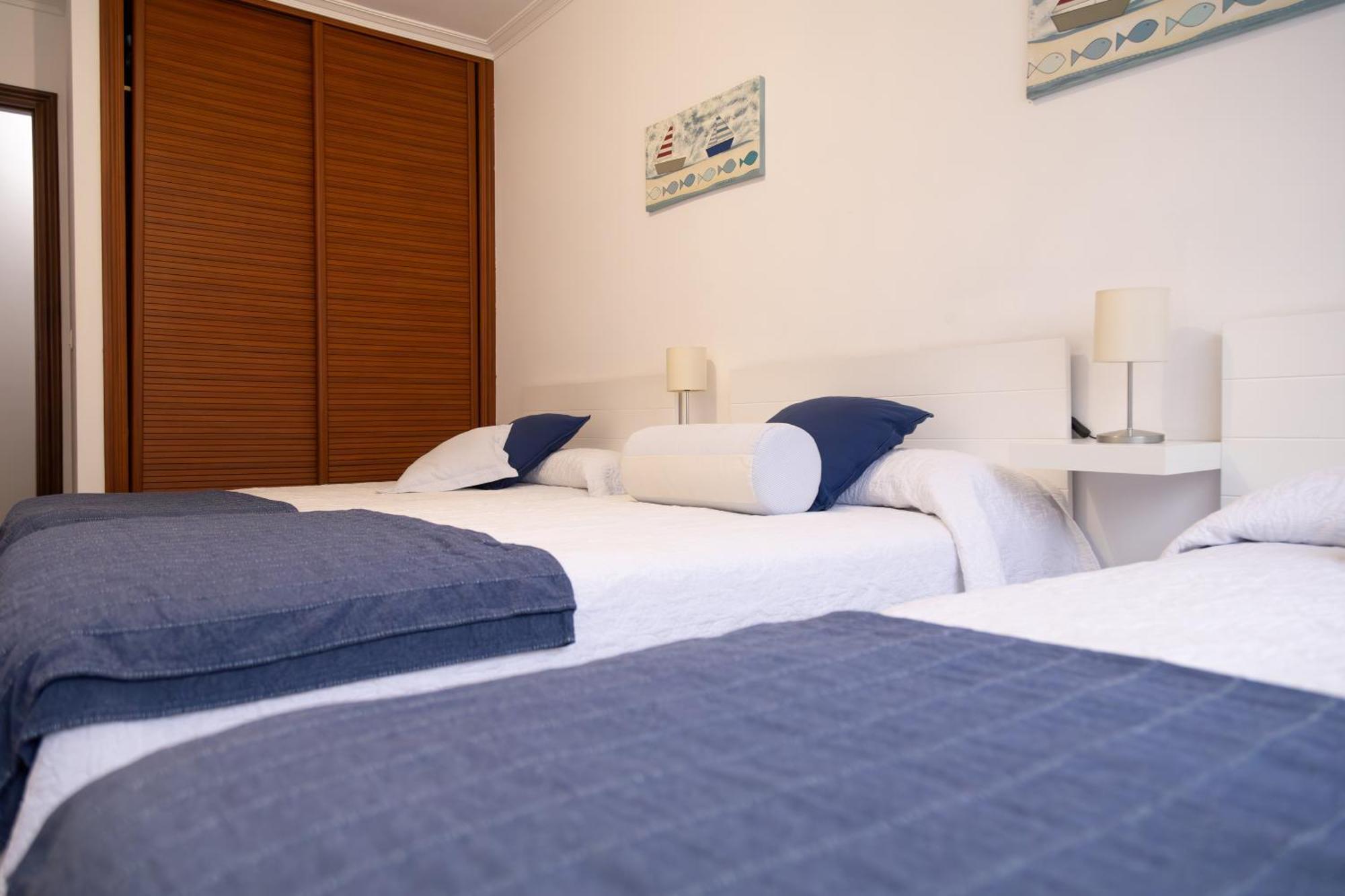 Apartamento Completo, Amplio, Muy Iluminado Y Con Plaza De Garaje Incluida. O Grove Buitenkant foto