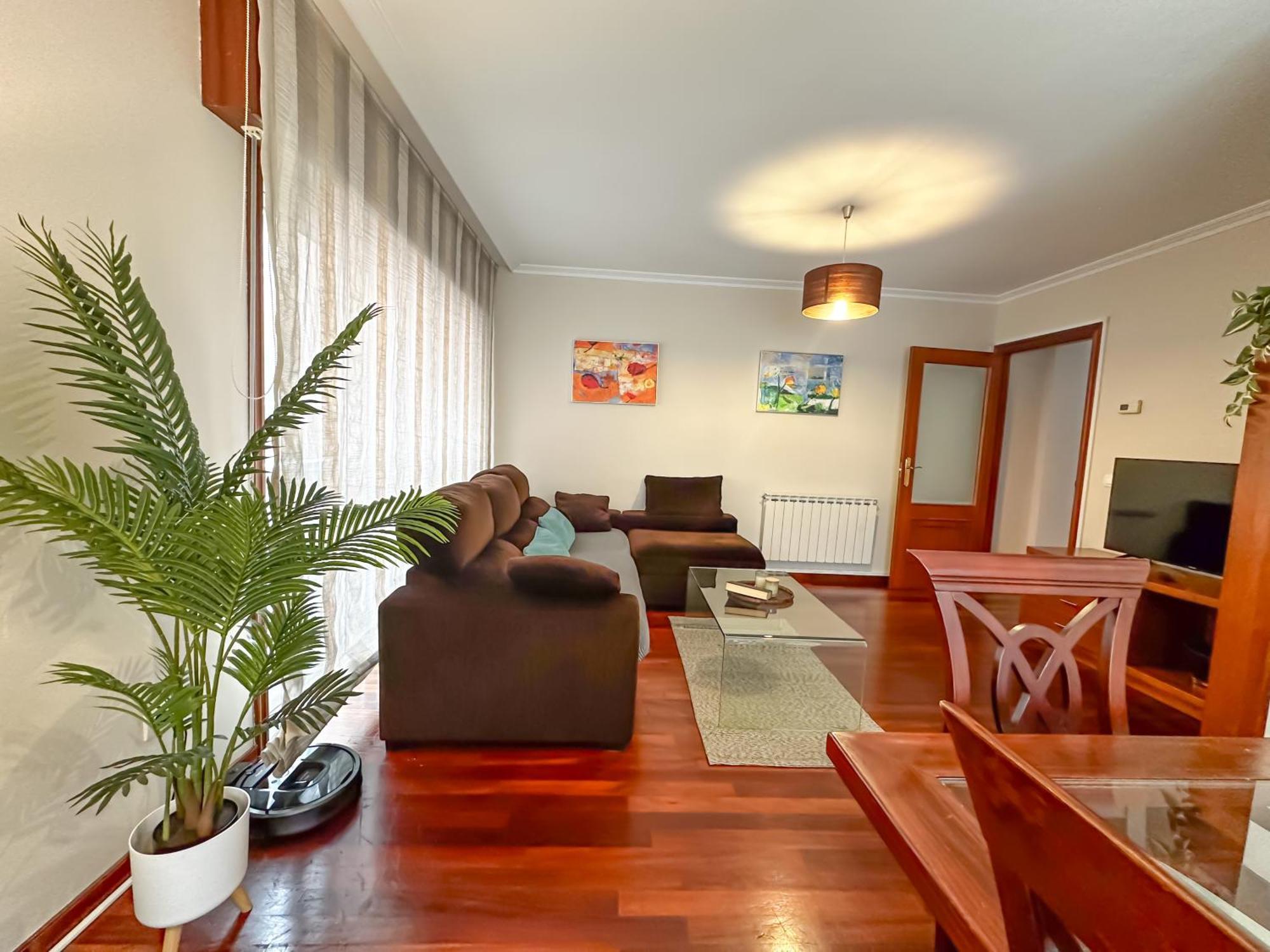 Apartamento Completo, Amplio, Muy Iluminado Y Con Plaza De Garaje Incluida. O Grove Buitenkant foto