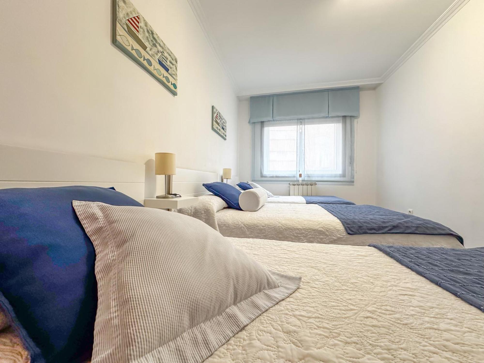 Apartamento Completo, Amplio, Muy Iluminado Y Con Plaza De Garaje Incluida. O Grove Buitenkant foto